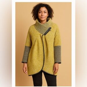 Women's Textured Asymmetrical Zip Coat - Yellow Green